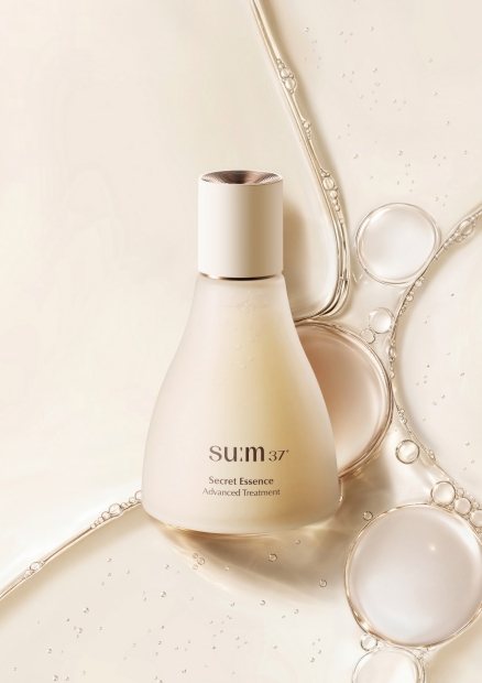 Su:m37 Secret Essence bottle (press photo)